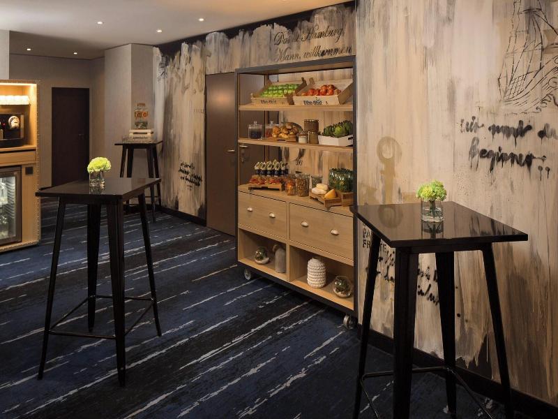 Renaissance Hamburg Hotel image