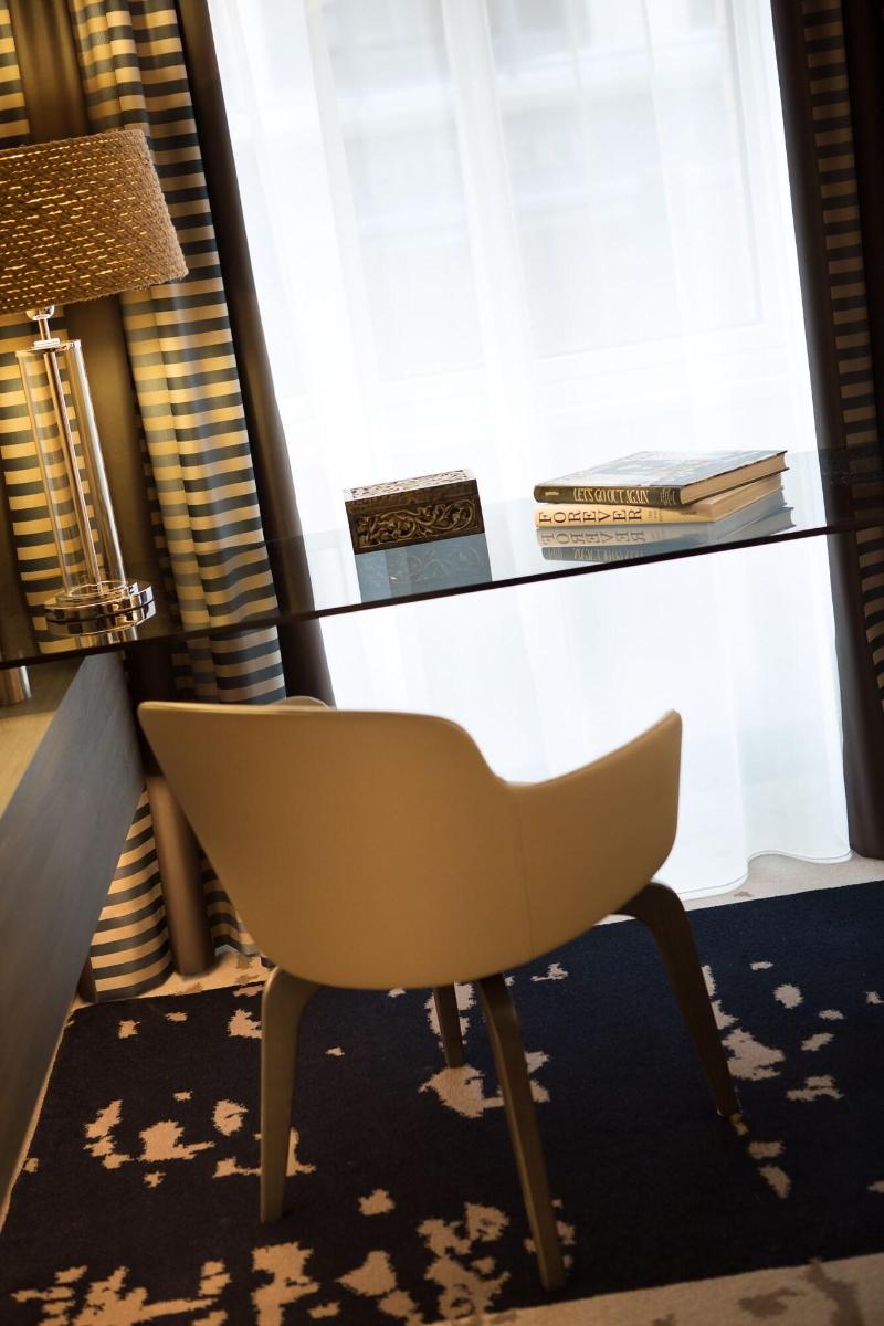 Renaissance Hamburg Hotel image