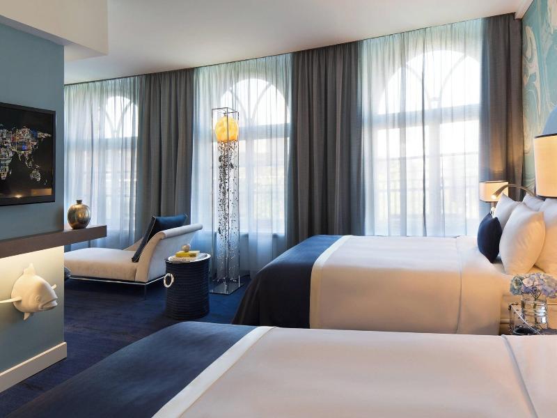 Renaissance Hamburg Hotel image