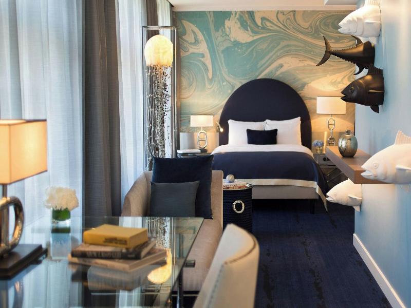 Renaissance Hamburg Hotel image