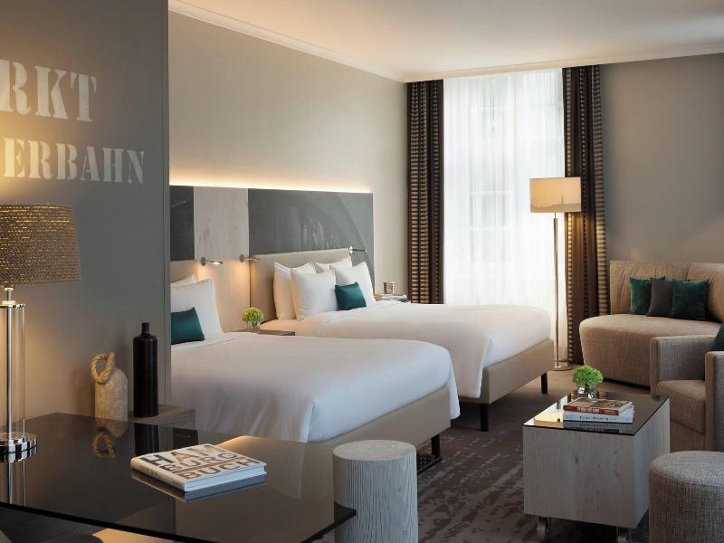Renaissance Hamburg Hotel image