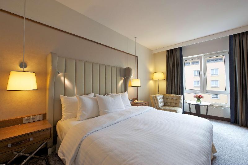 Dorint Hotel Bonn image