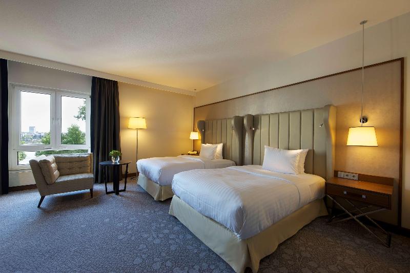Dorint Hotel Bonn image