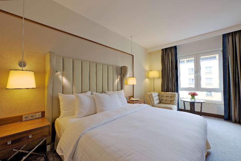 Dorint Hotel Bonn image