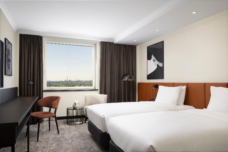 Hilton Dusseldorf image