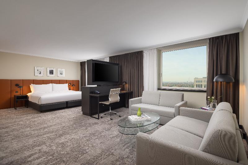 Hilton Dusseldorf image