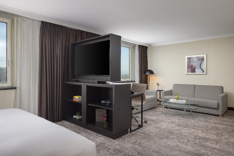 Hilton Dusseldorf image