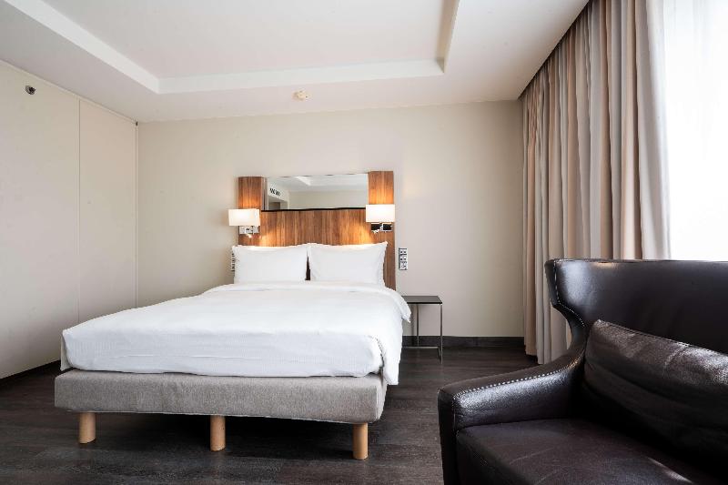 Radisson Blu Conference Hotel Düsseldorf image