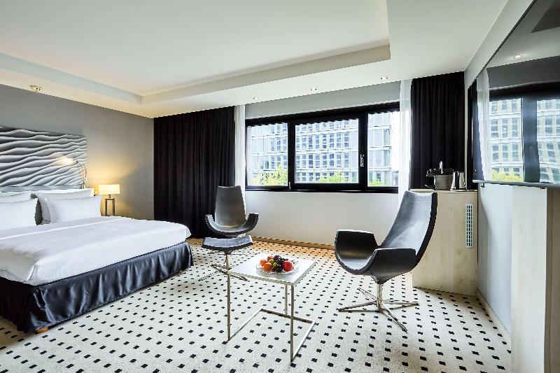 Radisson Blu Conference Hotel Düsseldorf image