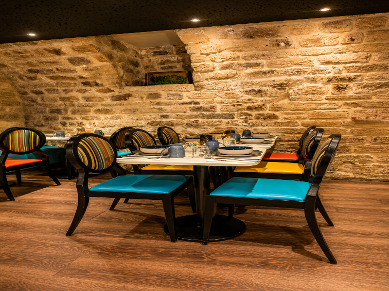 Hotel Le Montmartre Saint Pierre image