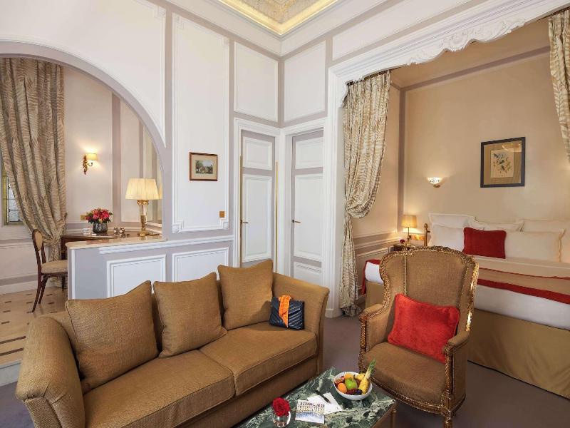Regina Hotel image