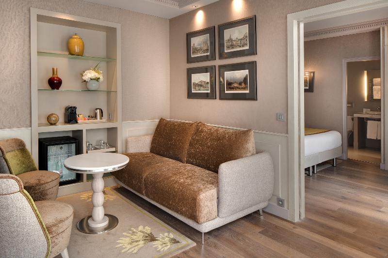 Rochester Champs Elysees image
