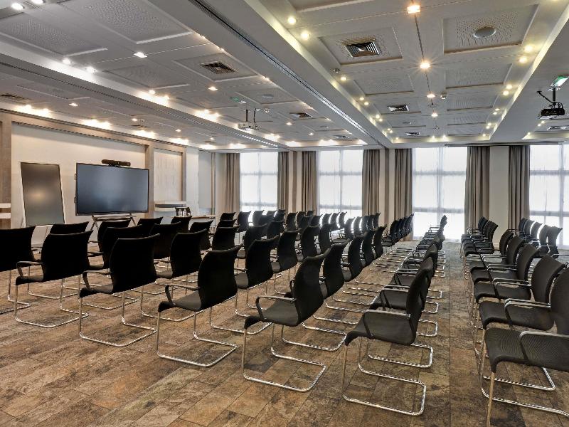 Mercure Montpellier Antigone image