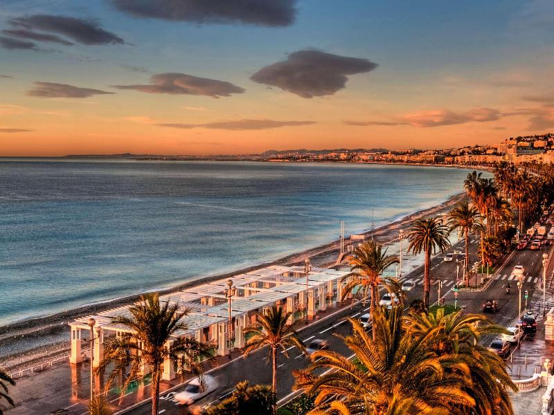 Mercure Nice Promenade des Anglais image