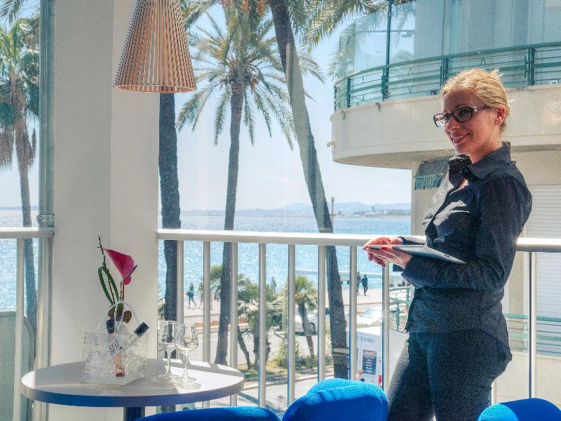 Mercure Nice Promenade des Anglais image
