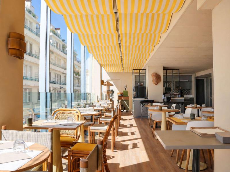 Mercure Nice Promenade des Anglais image