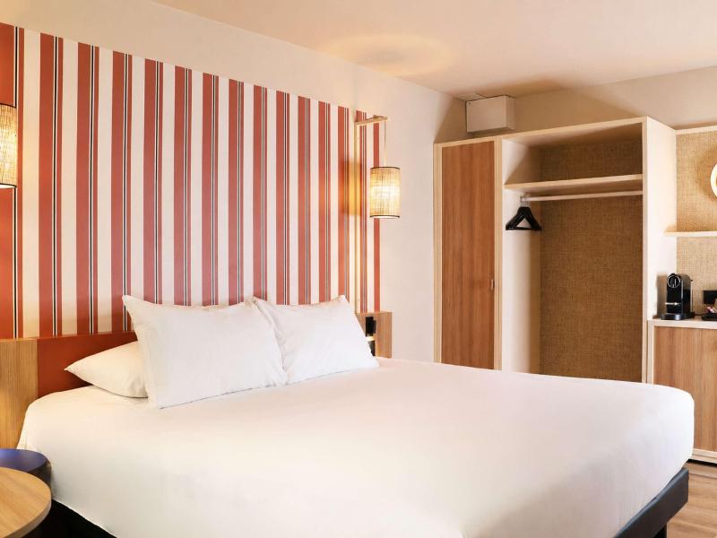 Mercure Nice Promenade des Anglais image