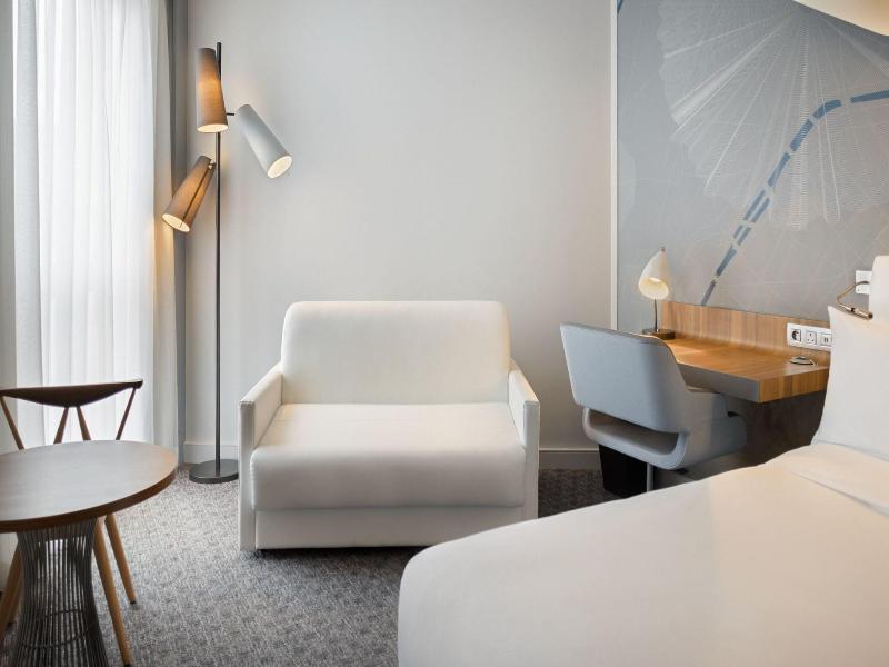 Le Meridien Etoile image