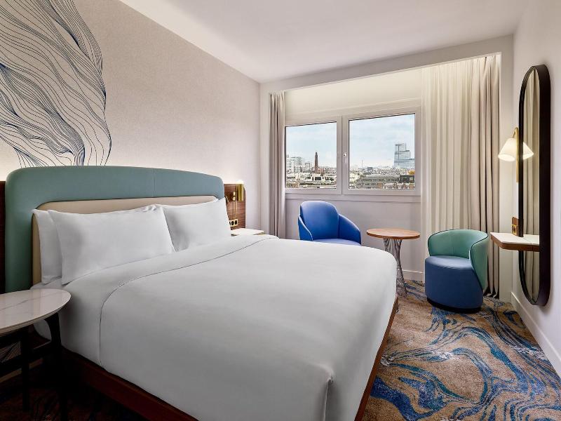 Le Meridien Etoile image