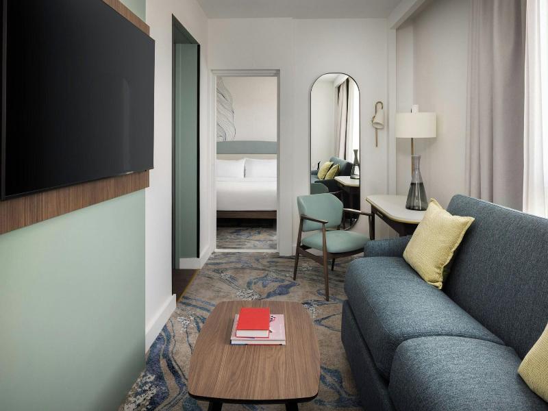 Le Meridien Etoile image