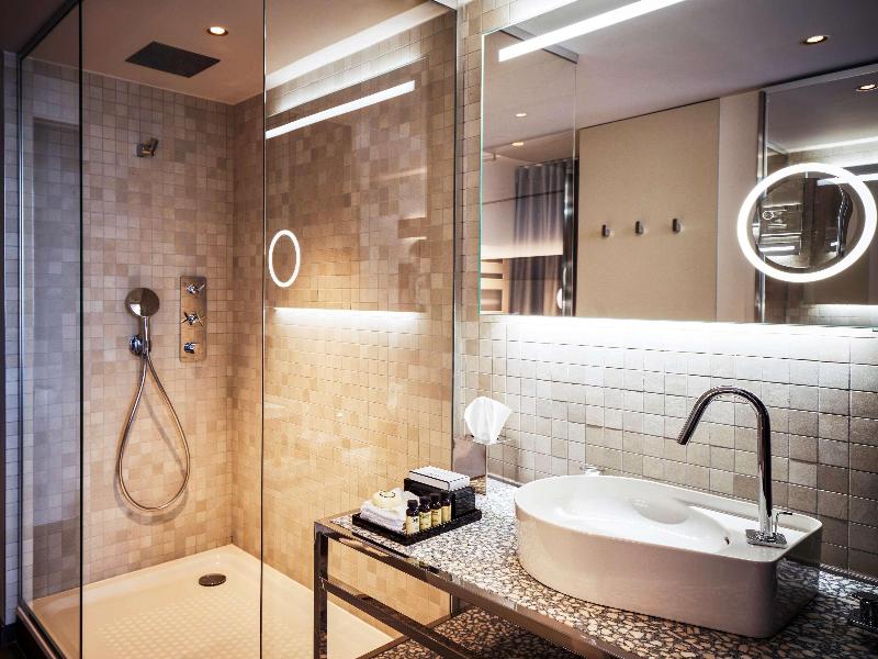 Pullman Paris Montparnasse image
