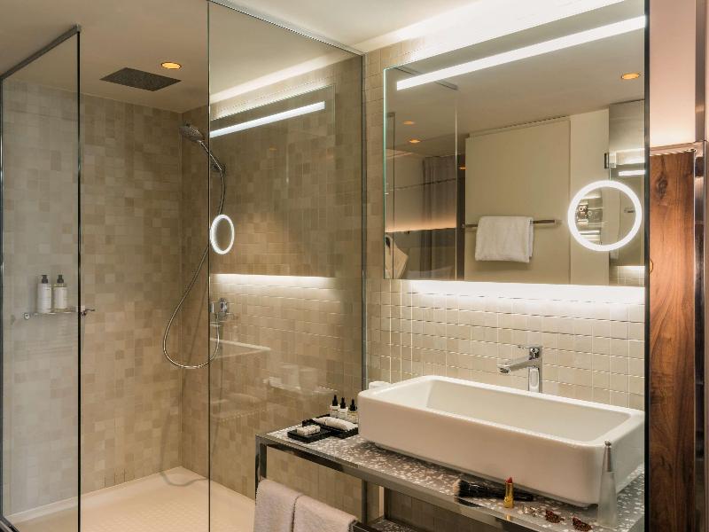 Pullman Paris Montparnasse image