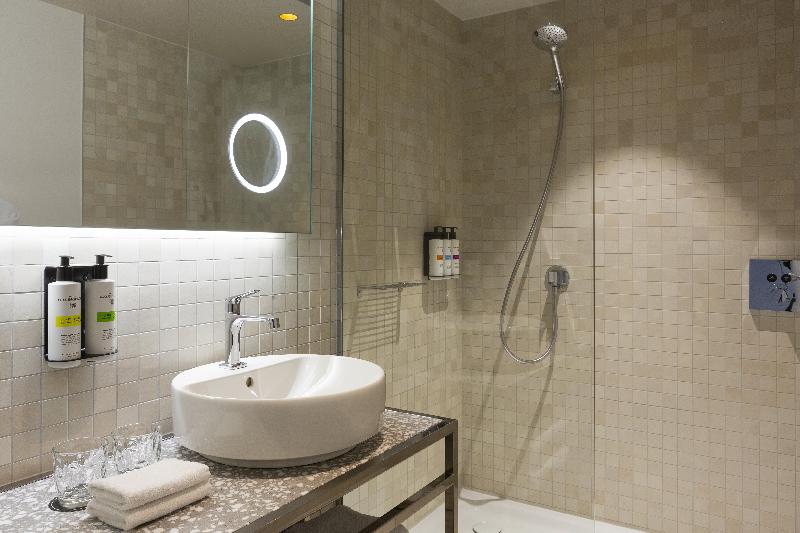 Pullman Paris Montparnasse image