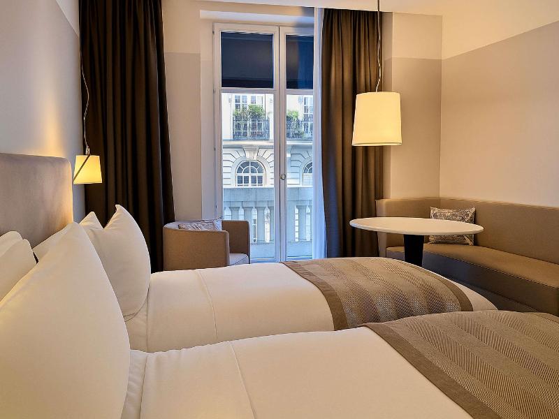 Sofitel Paris Arc de Triomphe image