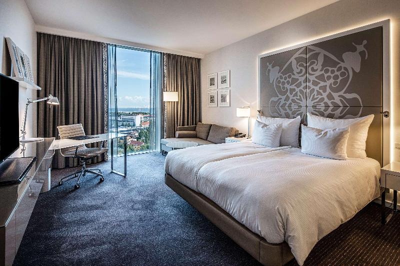 Clarion Hotel Copenhagen Airport image