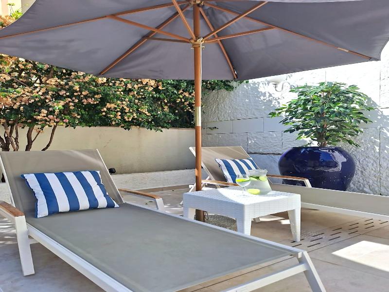 Hotel Le Cetai Cannes Beach Hotel image
