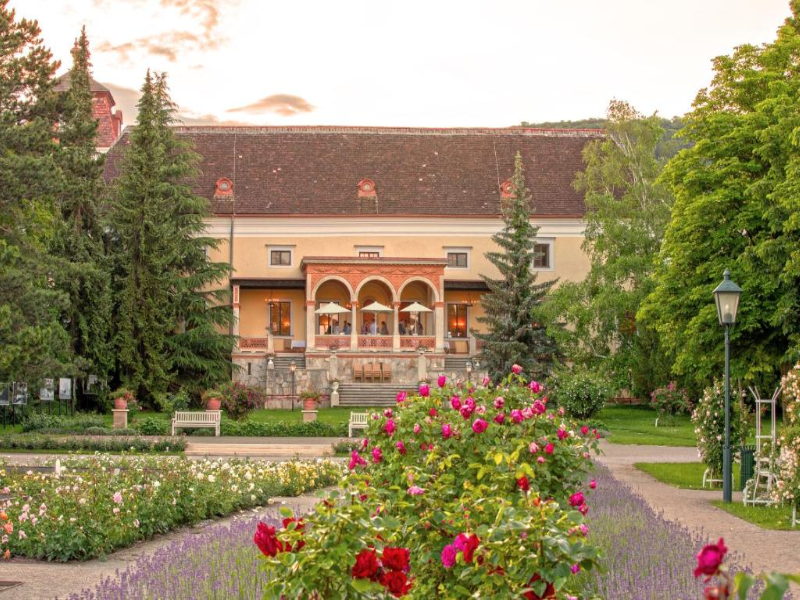 Pytloun Schlosshotel Weikersdorf image
