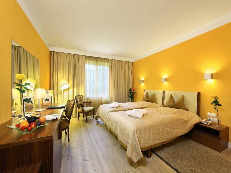 Pytloun Schlosshotel Weikersdorf image