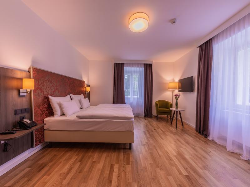 Pytloun Schlosshotel Weikersdorf image