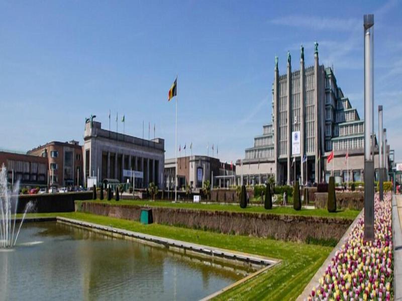 Maxhotel image