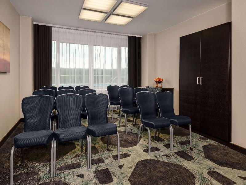 Hilton Vienna Waterfront image