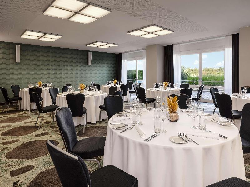 Hilton Vienna Waterfront image