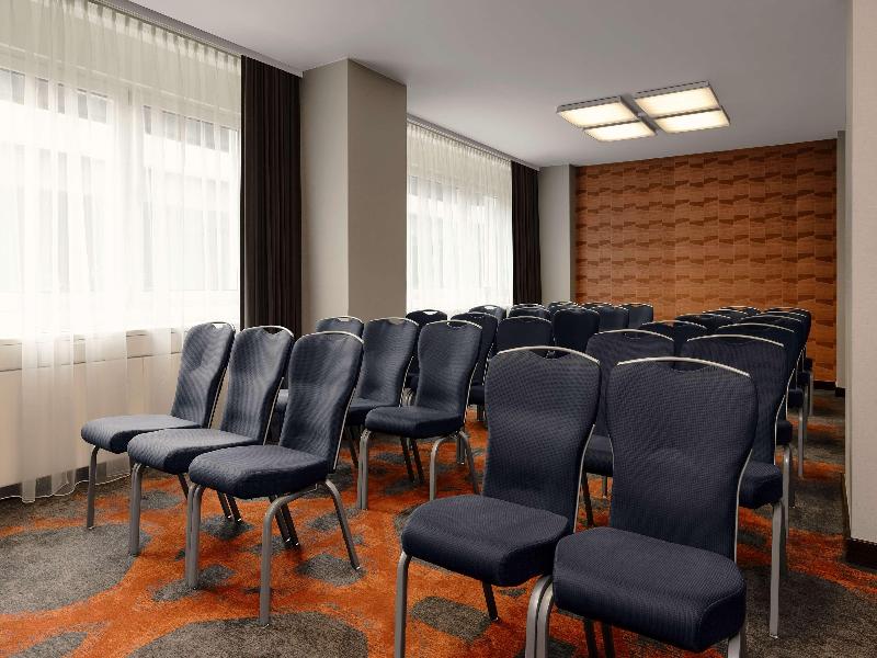 Hilton Vienna Waterfront image