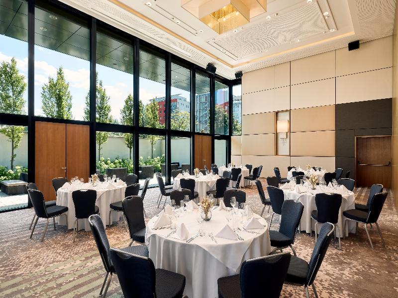 Hilton Vienna Waterfront image