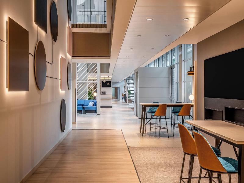 Courtyard Linz image