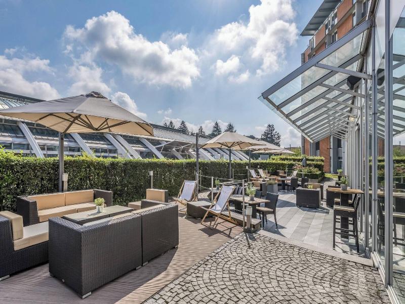 Courtyard Linz image