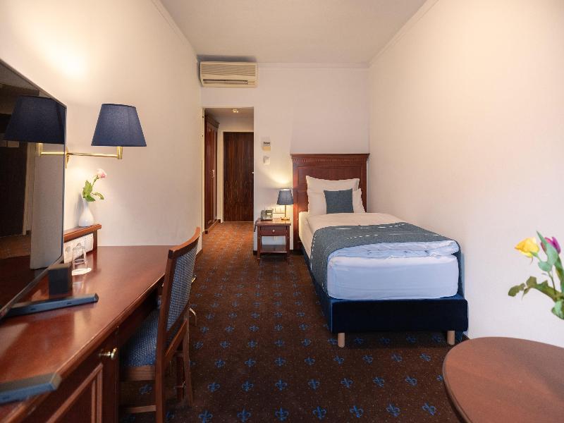 Garner Hotel Vienna - Prinz Eugen by IHG image