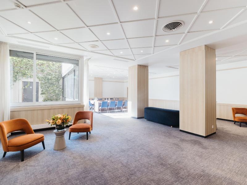 Crowne Plaza Geneva image