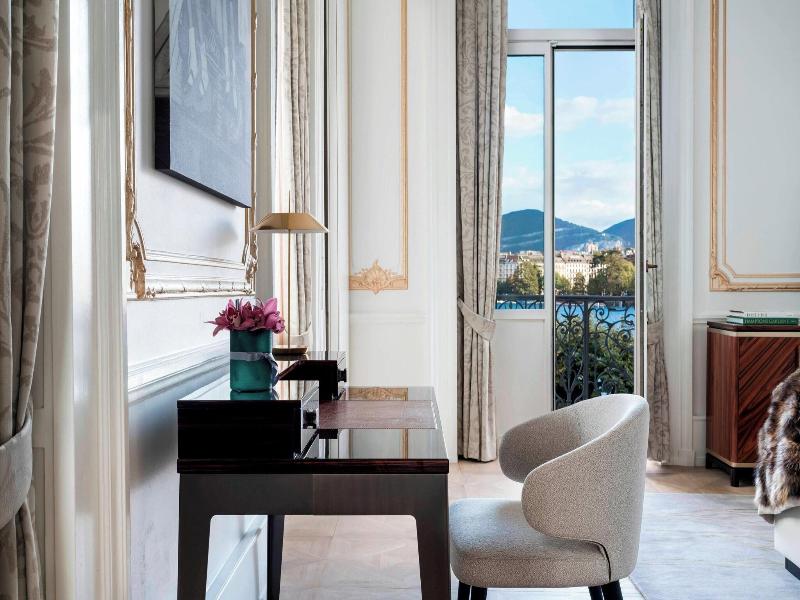 Ritz-Carlton Hotel de la Paix, Geneva image