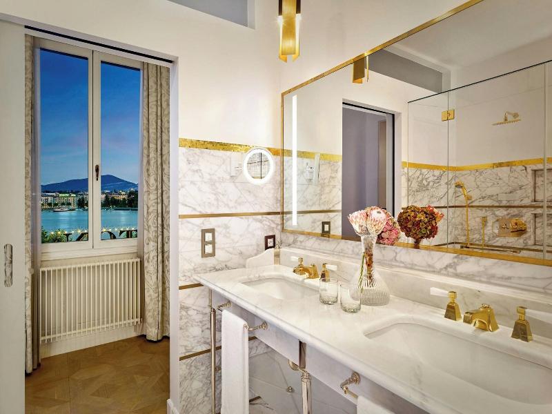 Ritz-Carlton Hotel de la Paix, Geneva image