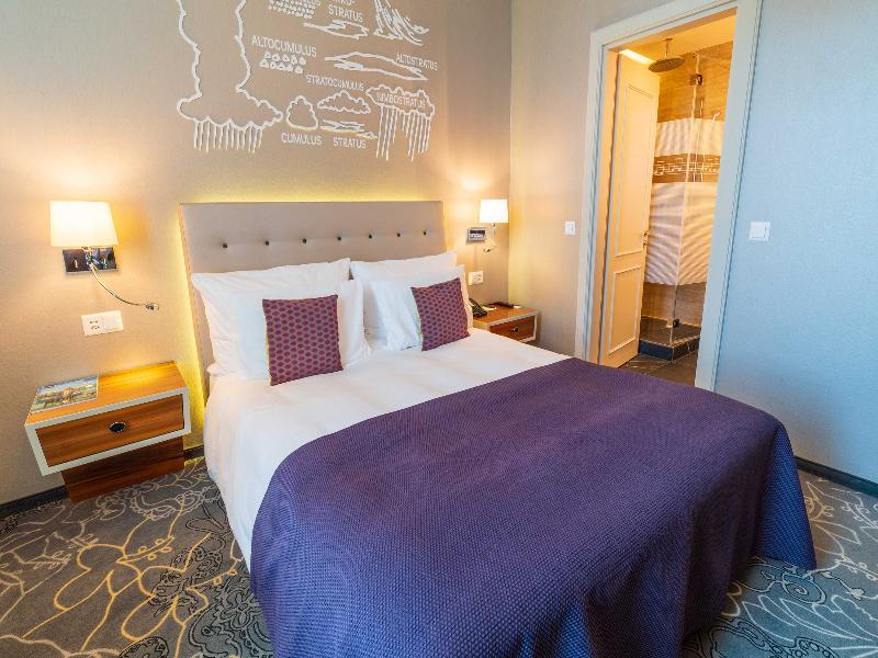 Hotel Schweizerhof Luzern image