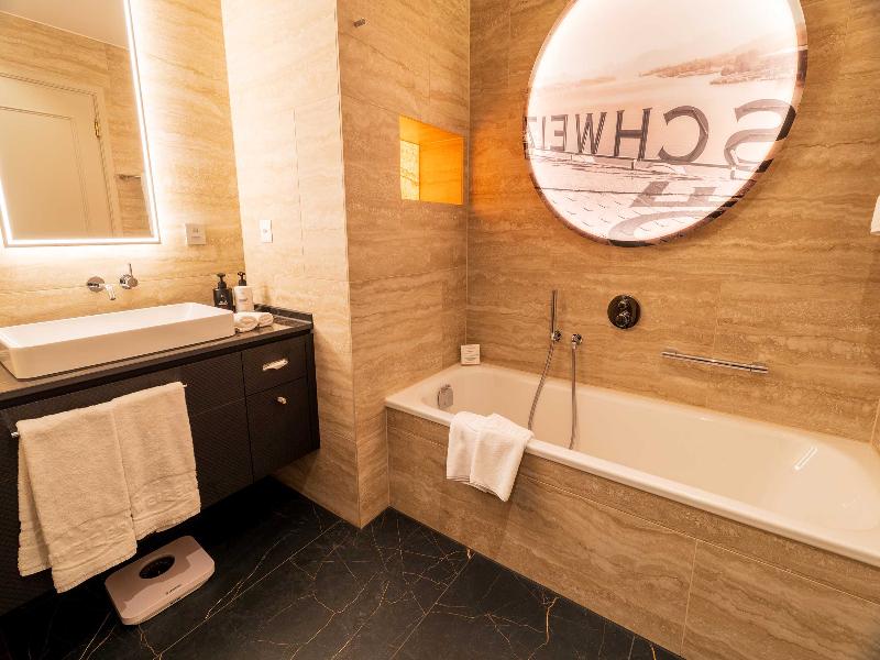 Hotel Schweizerhof Luzern image