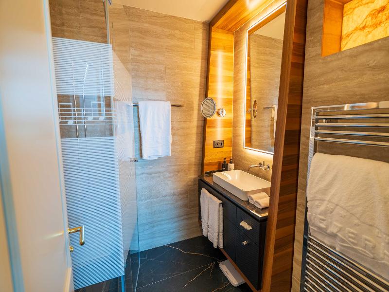 Hotel Schweizerhof Luzern image