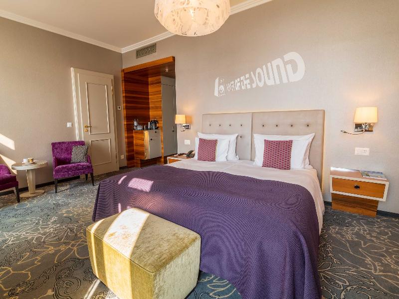 Hotel Schweizerhof Luzern image