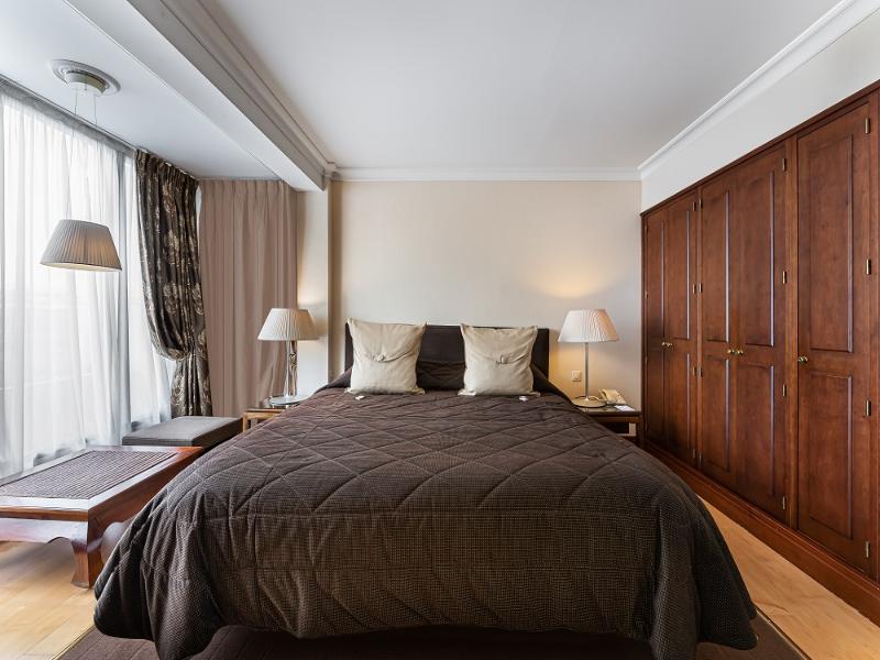 Hotel Royal image
