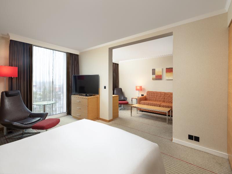 Hilton Zurich Airport image
